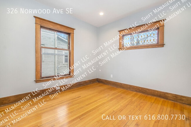 Building Photo - 326 Norwood Ave SE