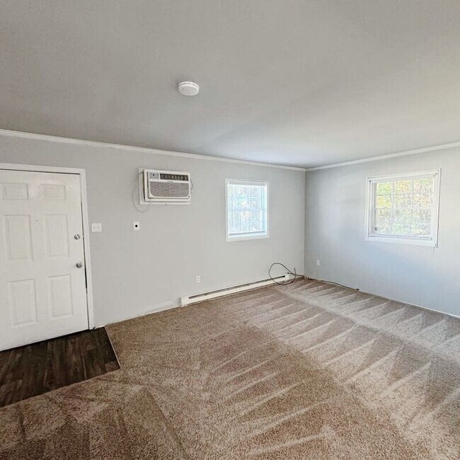 Building Photo - 2572 Alcott Rd