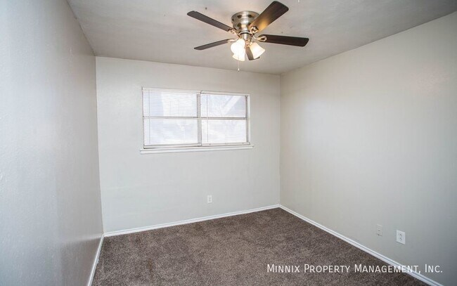 Building Photo - 3403 Bangor Dr