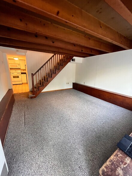 Living Room - 129 E Gorham St