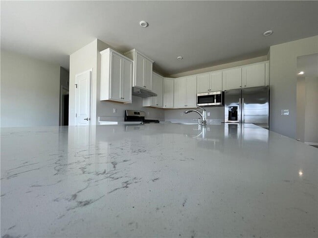 Building Photo - 105 Marchmont Dr