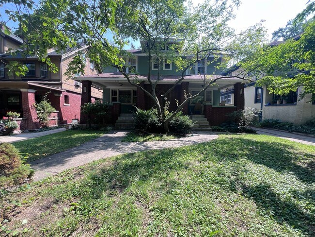 Building Photo - 00093 - Orchard Hill 256-258