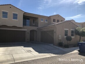 Building Photo - Nice 3 bed/2.5 bath in gated community