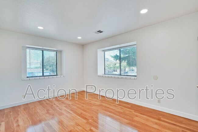 Building Photo - 4010 Shanj Ct