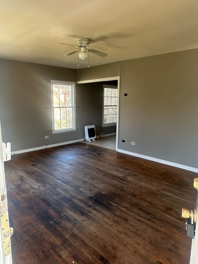 Building Photo - North Waco 3/1