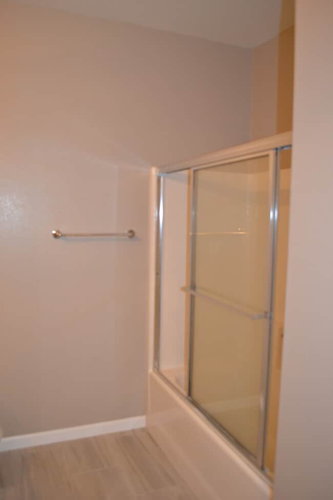 Building Photo - Elisa Ln