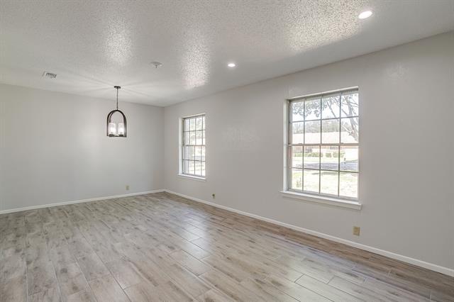 Building Photo - 1225 Crestwood Dr