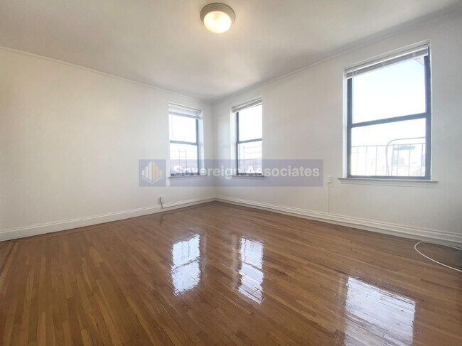 Floorplan - 183 Pinehurst Avenue
