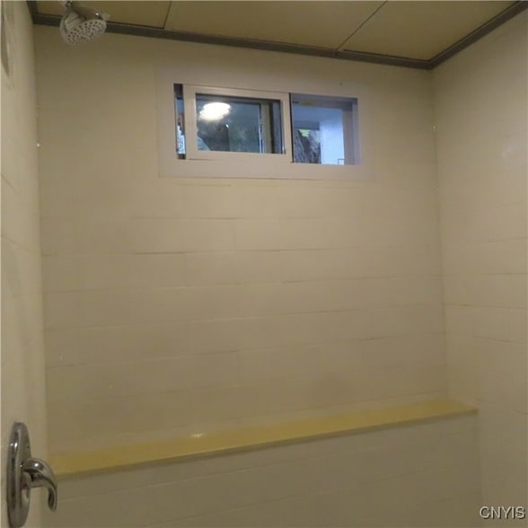 Building Photo - 4449 E Genesee St