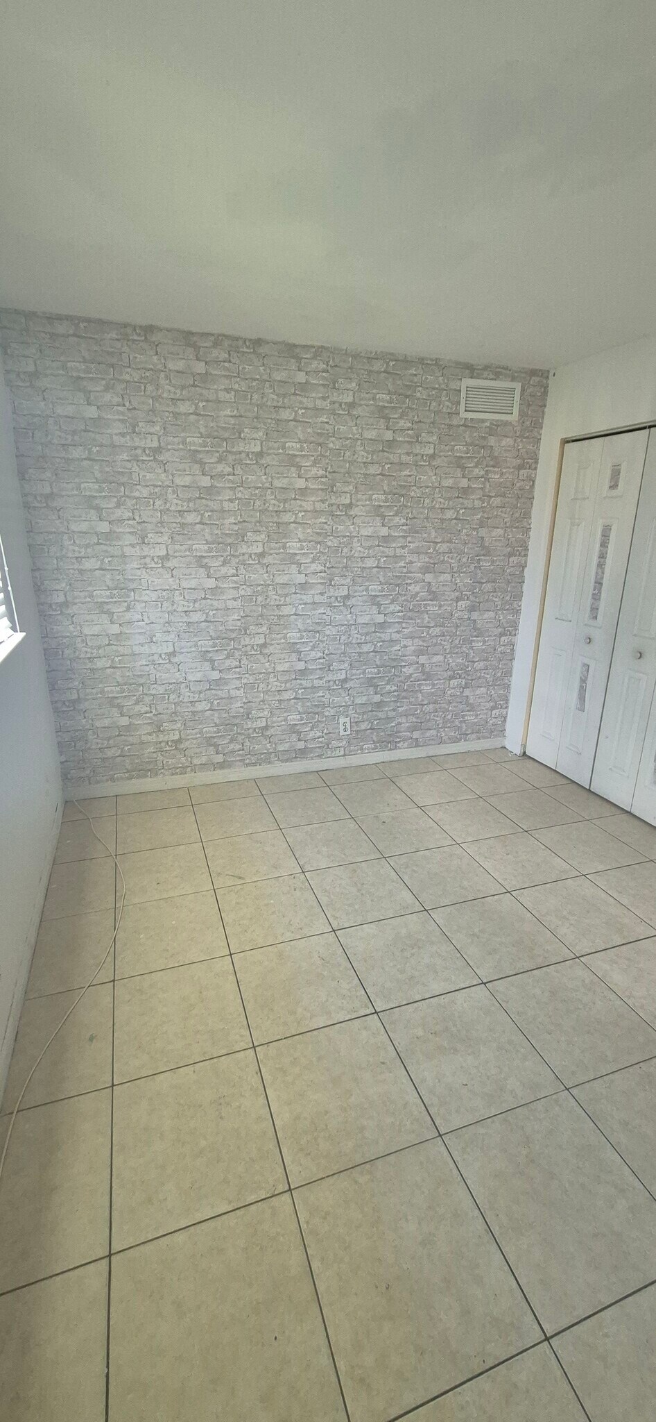 Building Photo - 2926 NW 55th Ave