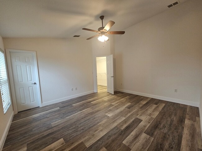 Building Photo - 308 Highland Meadows Dr