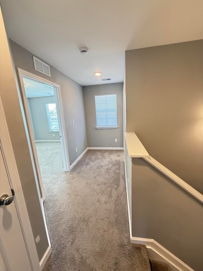 Building Photo - 110 Landry Ln