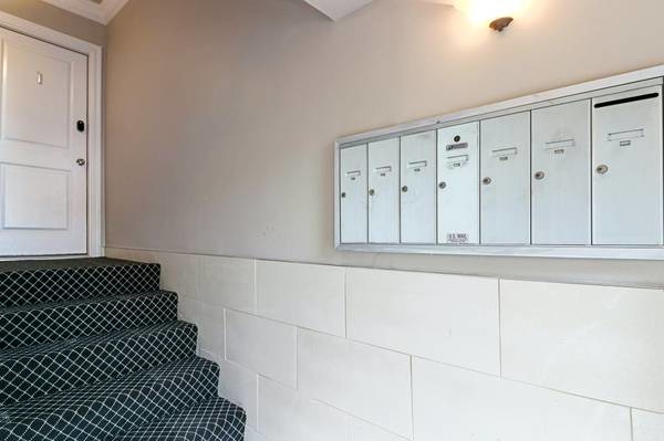 Building Photo - Ruxton