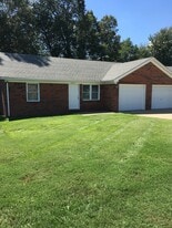 Building Photo - 3312 River Oaks Blvd