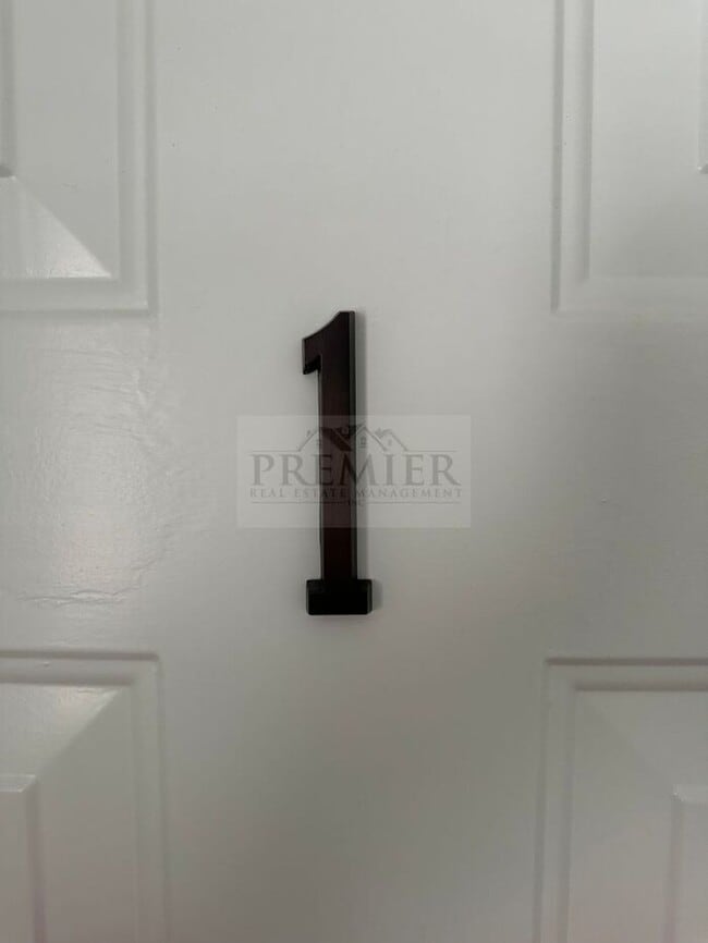 Building Photo - 9314 Reeder Dr