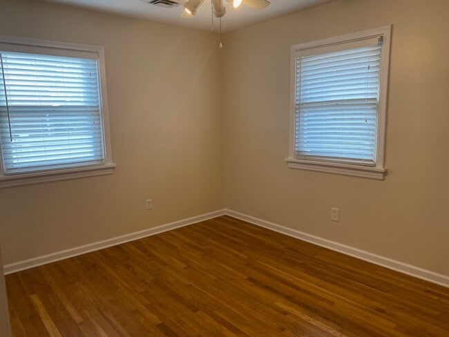 Building Photo - Updated brick ranch in Sandston VA