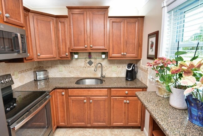 Building Photo - 1225 NW 21st St