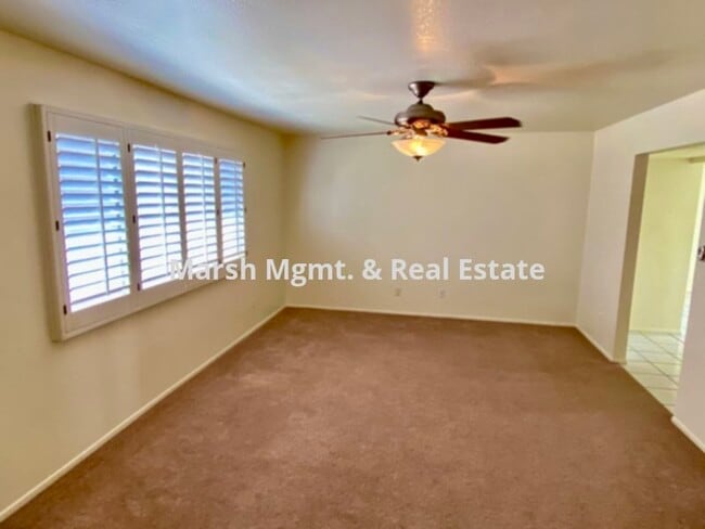 Building Photo - Great Scottsdale home with lots of upgrade...