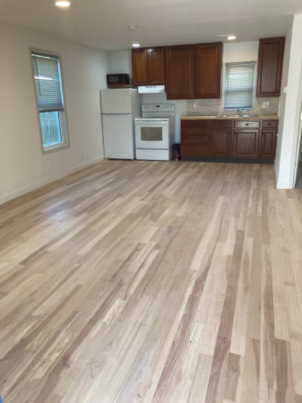 Building Photo - 2760 Eppinger Blvd