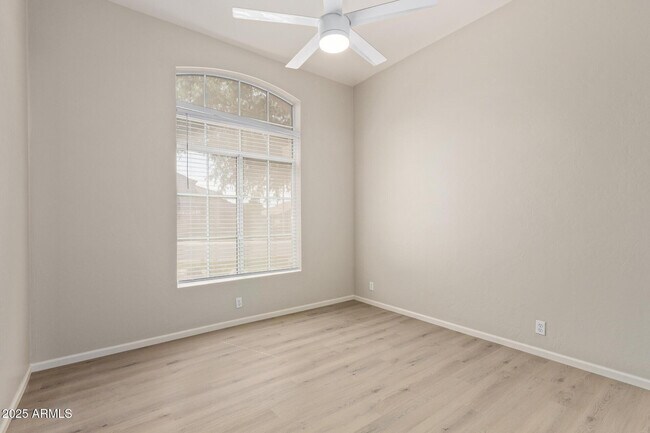 Building Photo - 3821 S Heath Way