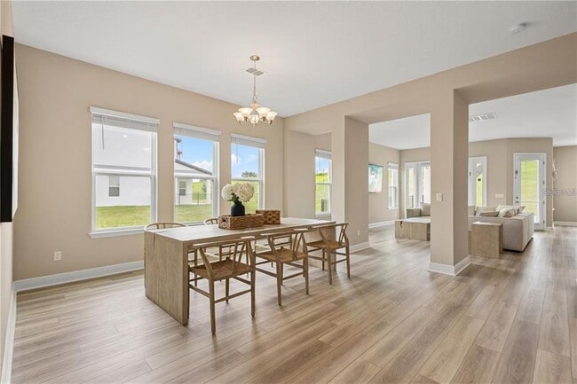 Building Photo - 16031 Silver Brk Wy