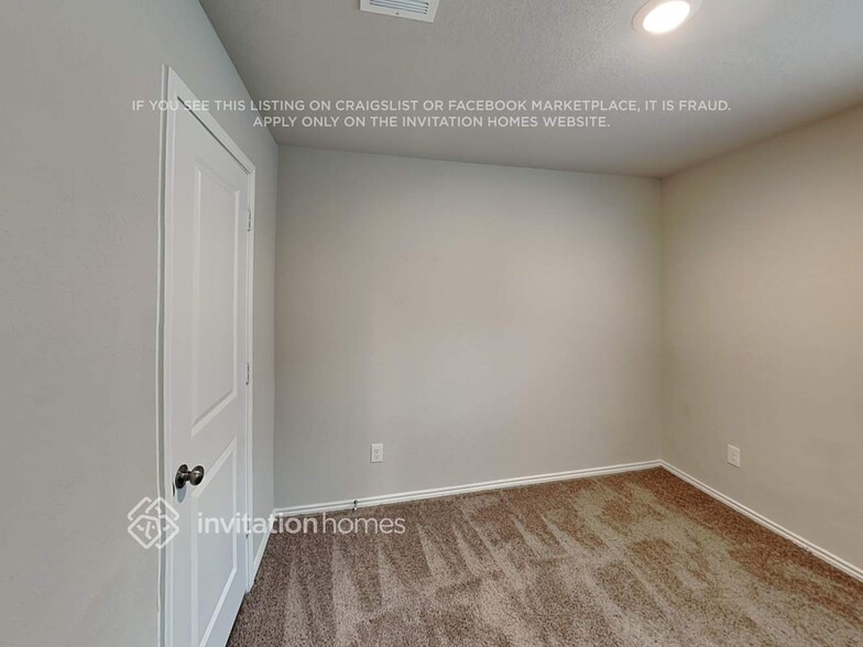 Building Photo - 602 Ambush Ridge