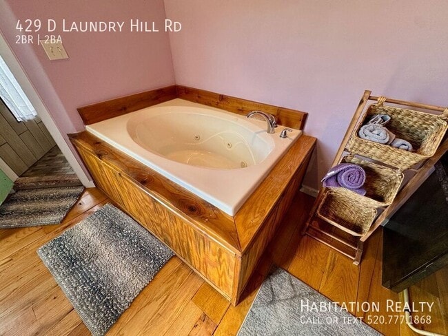 Building Photo - 429 Laundry Hill Rd