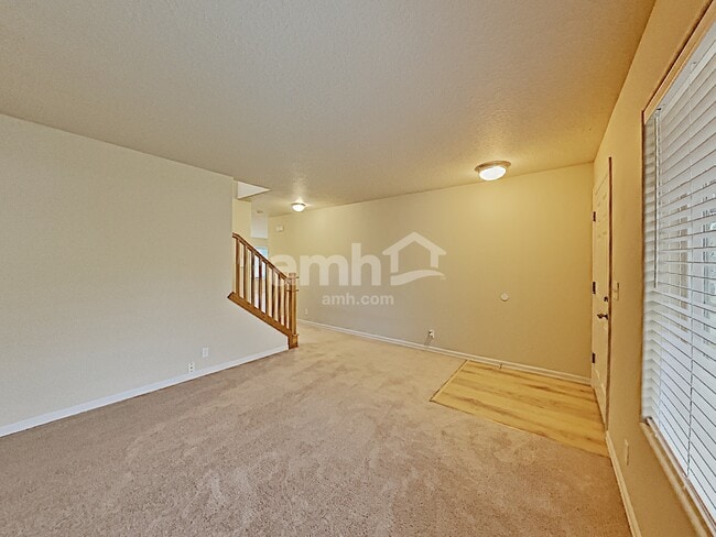 Building Photo - 9309 NE 81st St