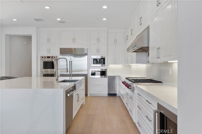 Building Photo - 20448 Liverpool Way