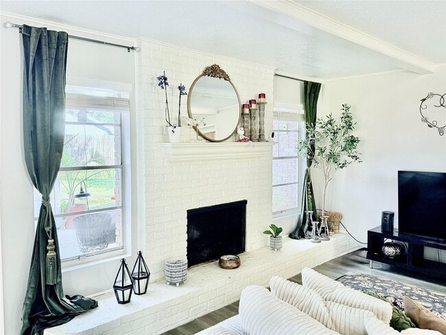 Building Photo - 7146 Bayou Forest Dr