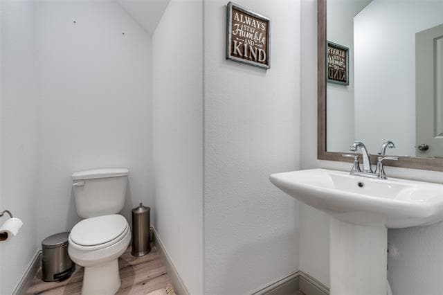 Building Photo - 7139 Buchanan Dr