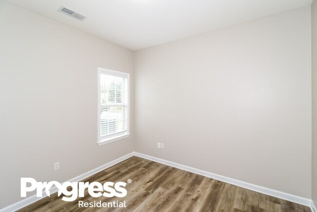 Building Photo - 959 Nesting Wood Cir W