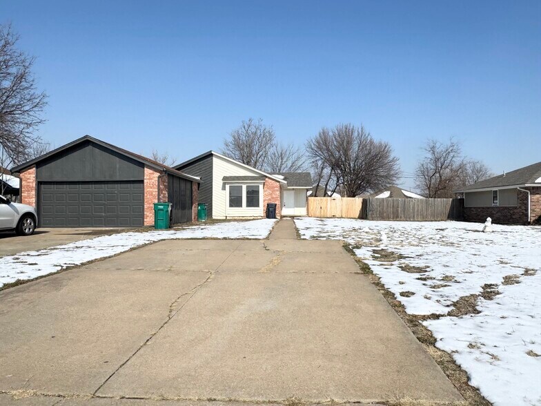 Building Photo - 339 NW 119th St