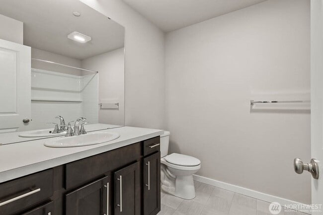 Building Photo - 3bd/2.5ba Lynnwood Townhome