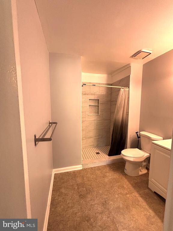Building Photo - 4805A Aberdeen Dr