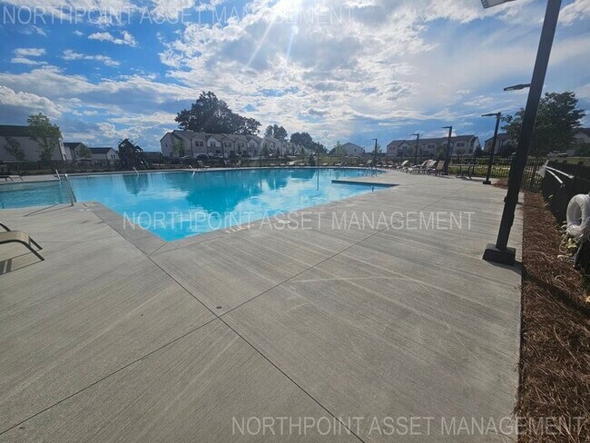 Building Photo - Beautiful Townhome for Lease in Lawrenceville