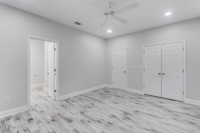 Building Photo - 3121 Seahorse Rd