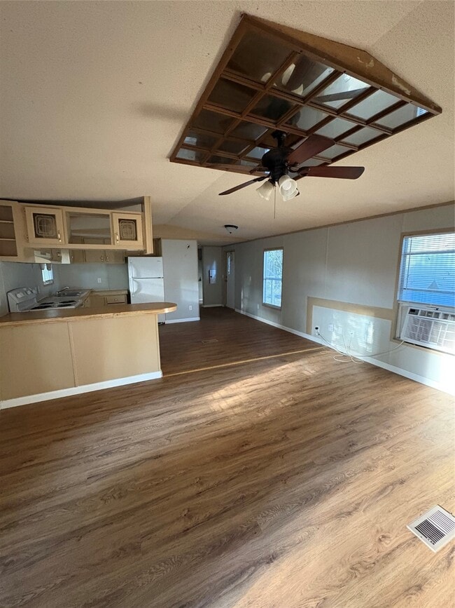 Building Photo - 210 Ridgeside Ct