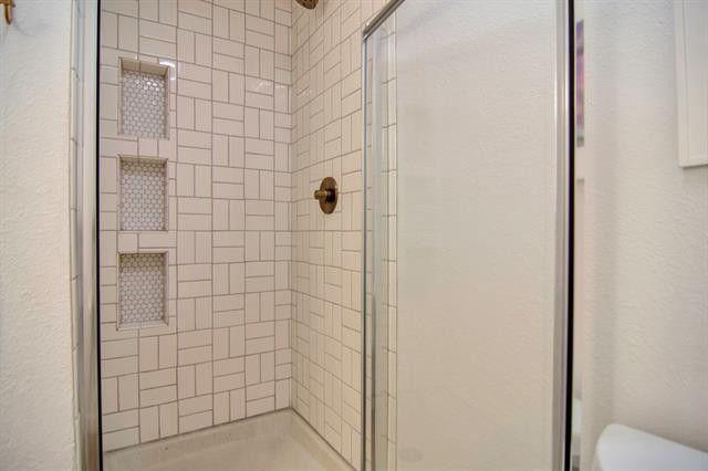 Building Photo - 292 Westview Terrace