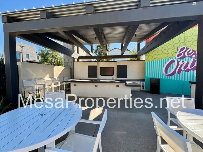 Building Photo - 3550 E Pollock St