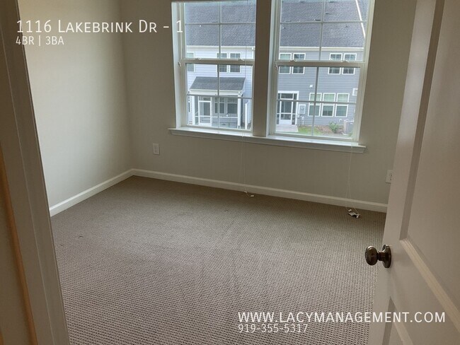 Building Photo - 1116 Lakebrink Dr