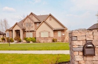 Building Photo - 4320 SW Lincolnshire Rd