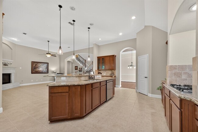 Building Photo - 21331 Winding Path Way