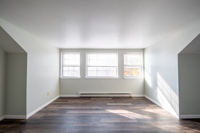 Building Photo - 50-62 East Street - 1C