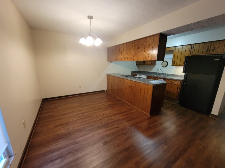 Building Photo - 301 Schrock Rd