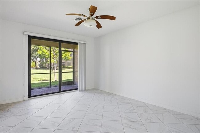 Building Photo - 13023 Riverwalk Cir S