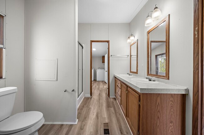 Building Photo - 16482 Pisces Rd