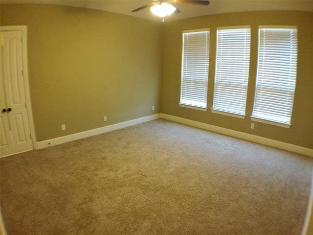 Building Photo - 7675 Dotter Dr