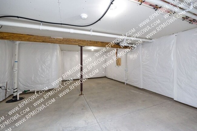 Building Photo - 209 12th Ct NW
