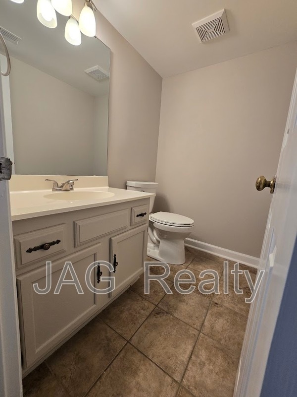 Building Photo - 9409 Radner Ln